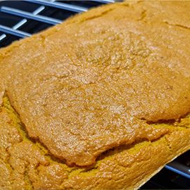 Gluténmentes vöröslencse kenyér